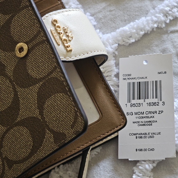 Coach Signature Tote & Wallet NEW!! - Picture 7 of 7